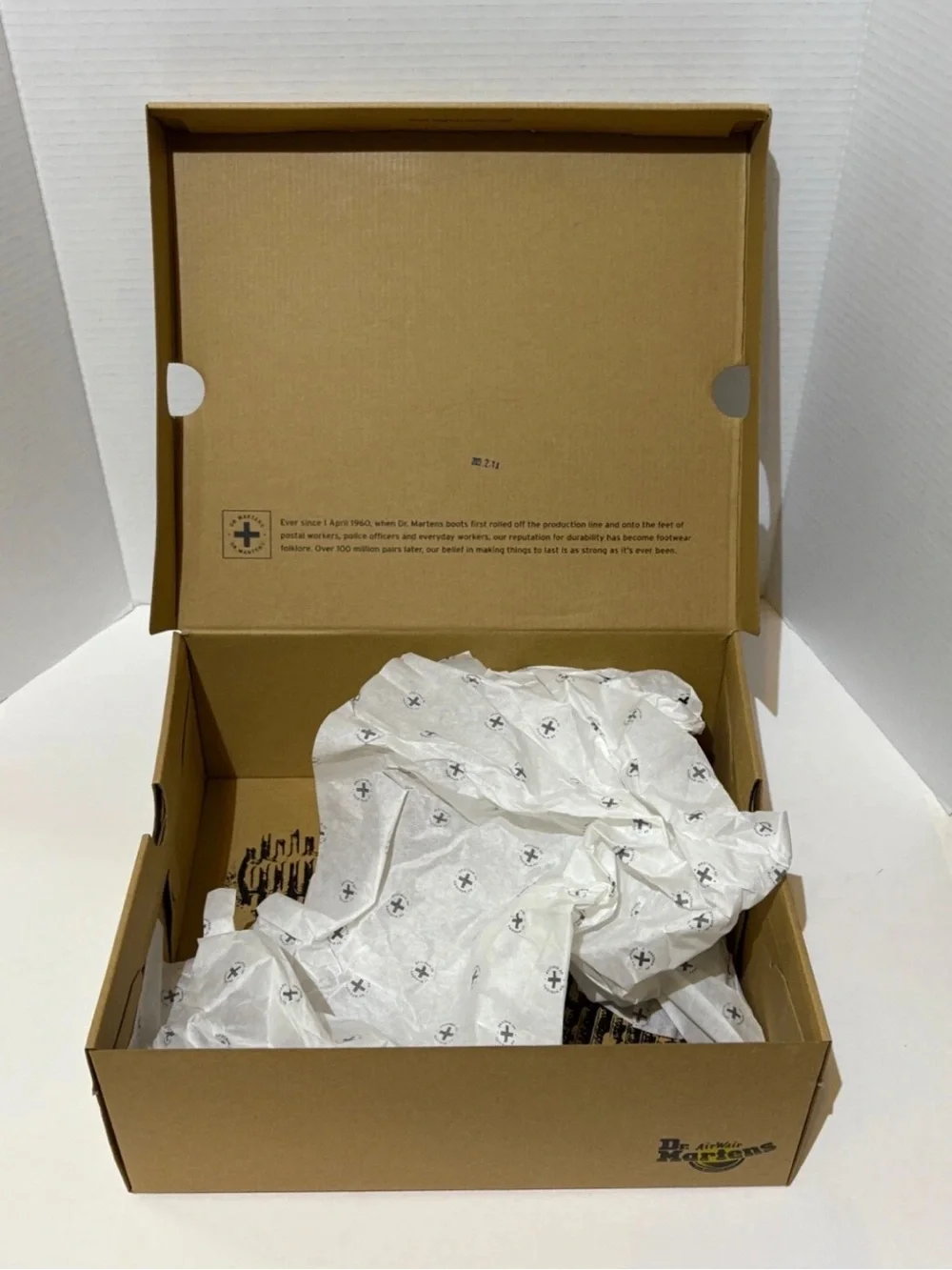 Dr. Martens shoe Box Dr Martens AirWair crazy horse 26006207 EMPTY BOX ONLY